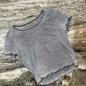 Women’s Ribbed Short Sleeve Tee with Lettuce Hem - Gray